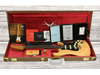 Fender Custom Shop Limited Edition 62 Stratocaster Journeyman Relic Aged Natural Fender Custom Shop Limited Edition 62 Stratocaster Journeyman Relic Aged Natural